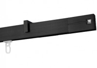 Karnisz przysufitowy Estelle Cristal black w kolorze Czarne aluminium szczotkowane z czarnym wspornikiem